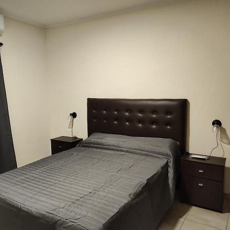 Echague Y Cura A Montiel Apartment Parana Bagian luar foto