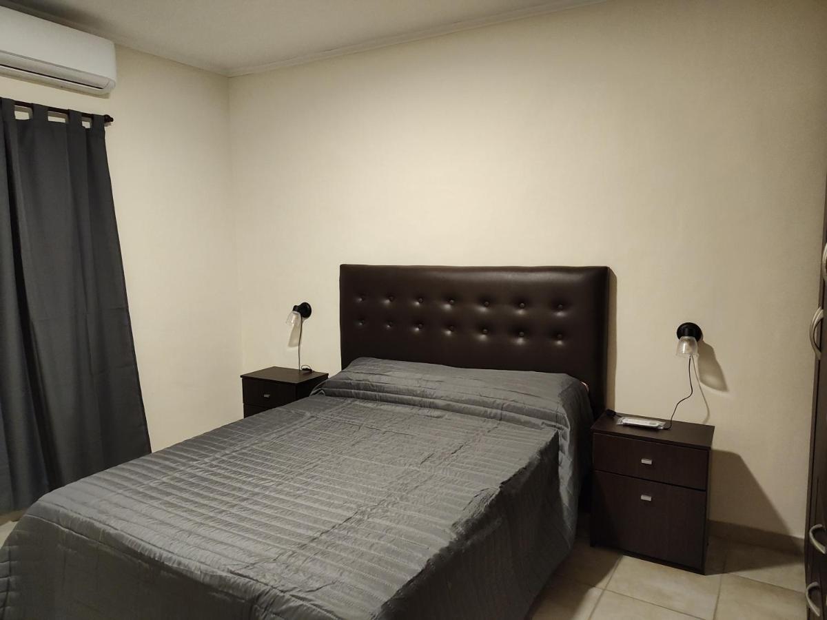 Echague Y Cura A Montiel Apartment Parana Bagian luar foto